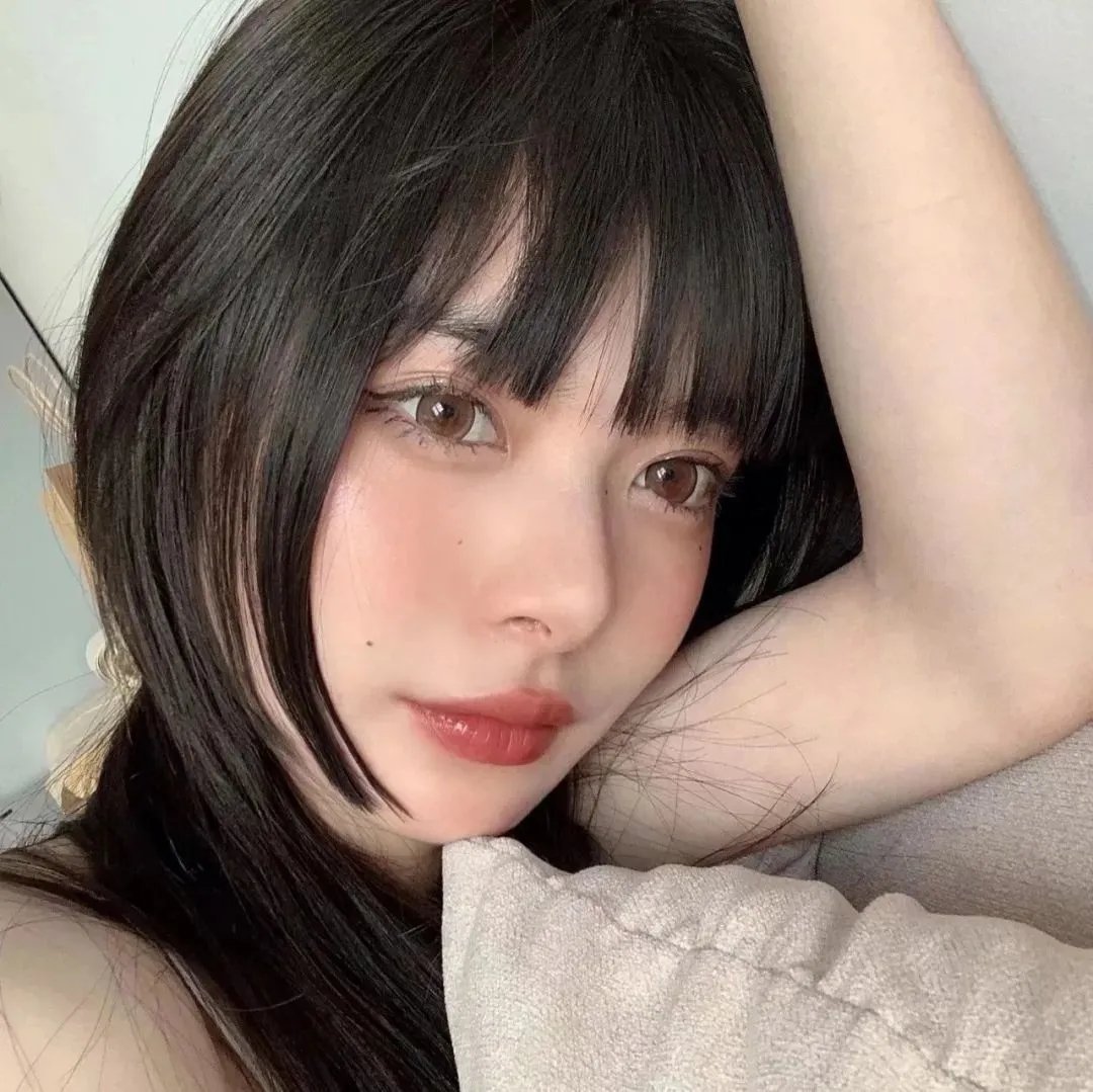 钢管舞娘